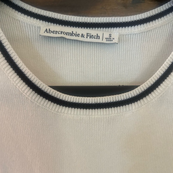 Abercrombie & Fitch Pleated Mini Sweater Dress - Picture 5 of 5